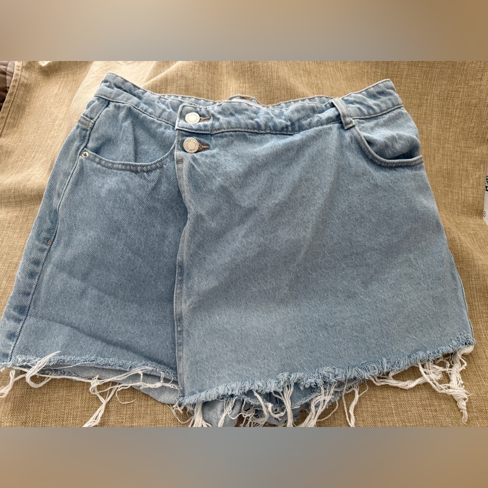 Zara Light Blue Frayed Jean Skort